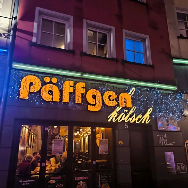 Cologne Weekend Vibes: Where Culture & Chill Collide 🌙🏨 Cologne Weekend Vibes: Where Culture & Chill Collide 🌙🏨