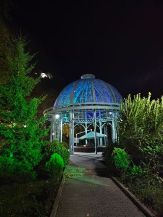 🇬🇪 Borjomi Night Walk 🌙🌲 A Peaceful Evening in the Mineral Water Town