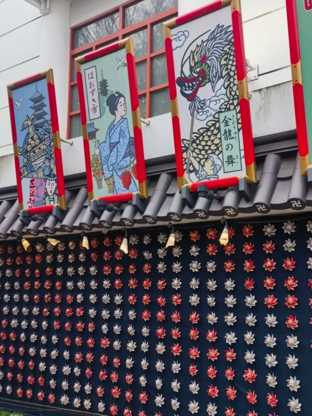 Asakusa Temple 🎏 is a must-visit spot for traveling to Japan.