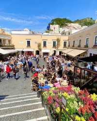 The Magical Isle of #Capri: Soaked in Blue 💙