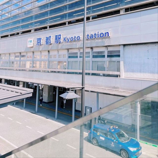 京都嵐山小火車，秋色美不勝收