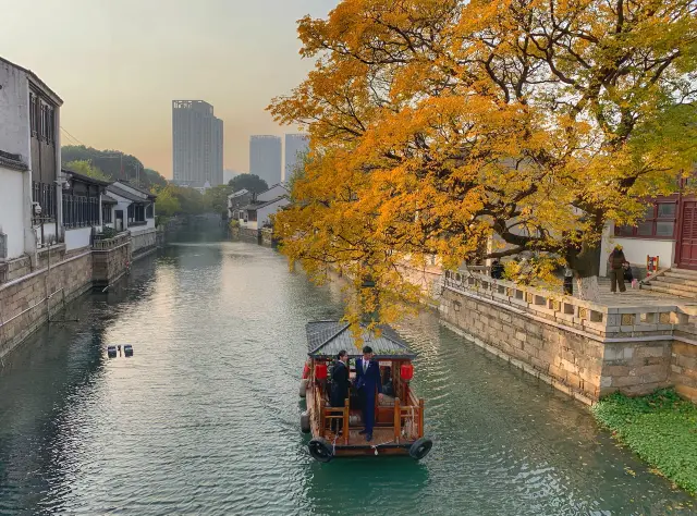 Qingguo Lane, seeking autumn rhyme