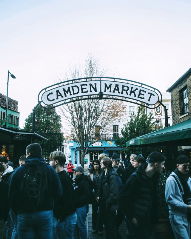 Chic Vibes at Camden Market 🌈✨