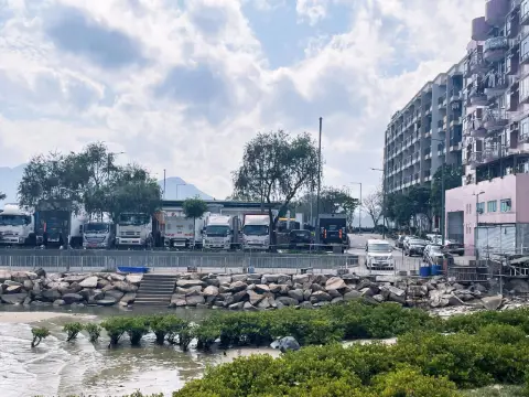 One foot in Shenzhen, one foot in Hong Kong, here comes the half-day tour guide for Zhongying Street~