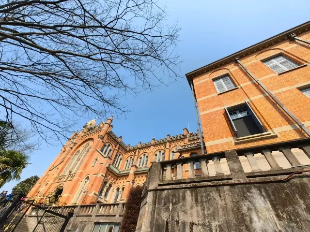 The scenery at the summit of Sheshan | Sheshan Catholic Church (1585)