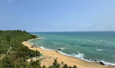 Bãi biển Yalong Bay Trung Quốc Khu nghỉ dưỡng hoàn hảo giữa thiên nhiên tuyệt đẹp