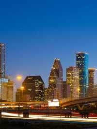 Houston's Finest: Luxury & Comfort at Four Seasons 🌟✨