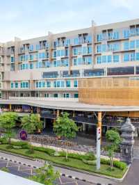 🌟 Yogyakarta's Luxe Sleeps: Grand Mercure Hotel Review 🌟