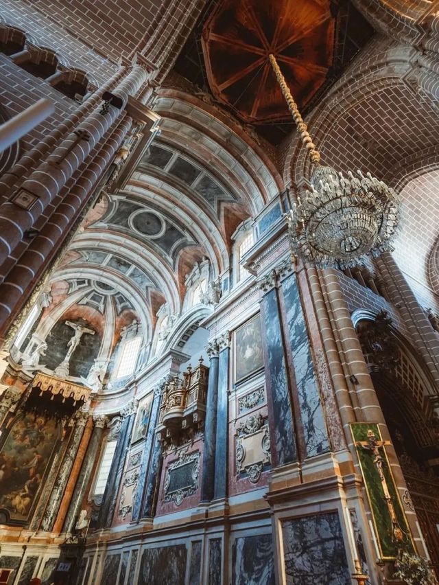Évora