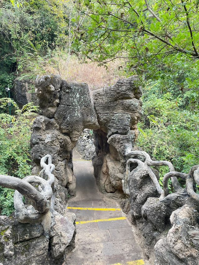 貴陽-黃果樹瀑布-荔波老年人旅行要去悠閒度假好去處