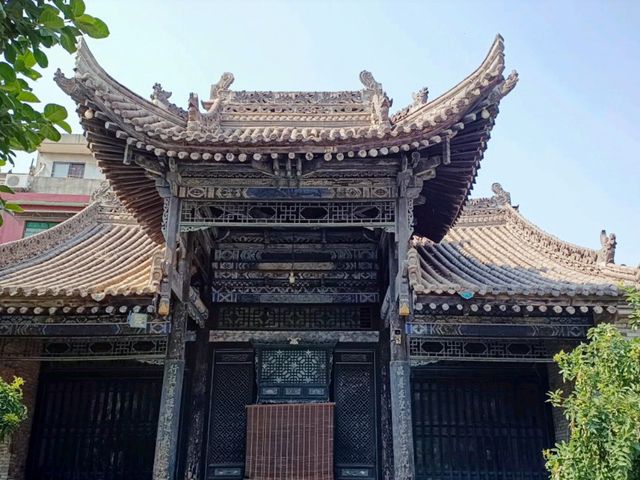 Huimin Street: A Culinary and Cultural Gem in Xi’an