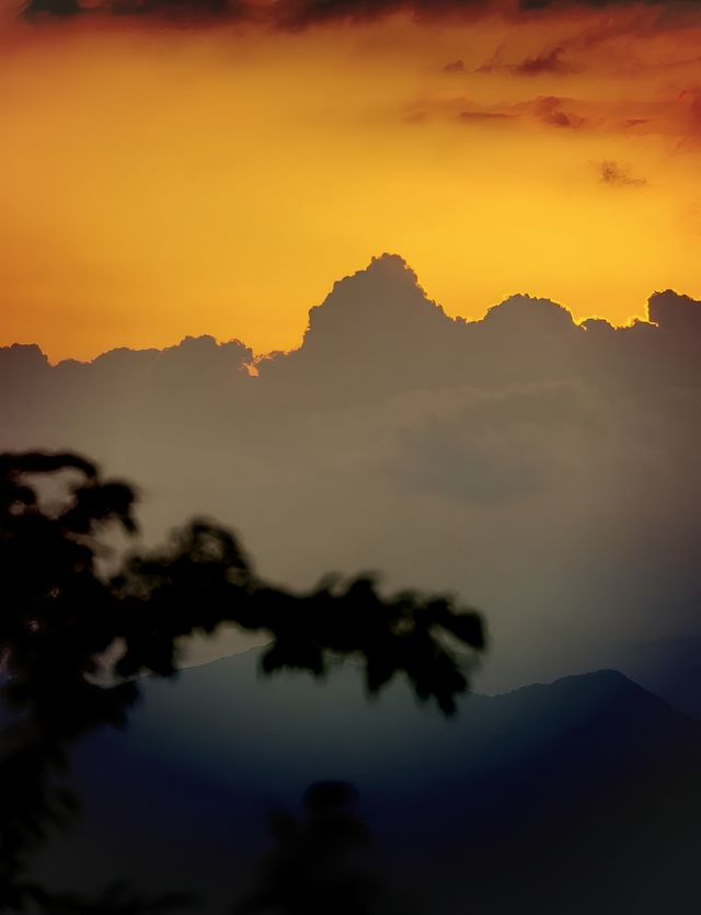 朝陽出發，龍頭山藏何景？