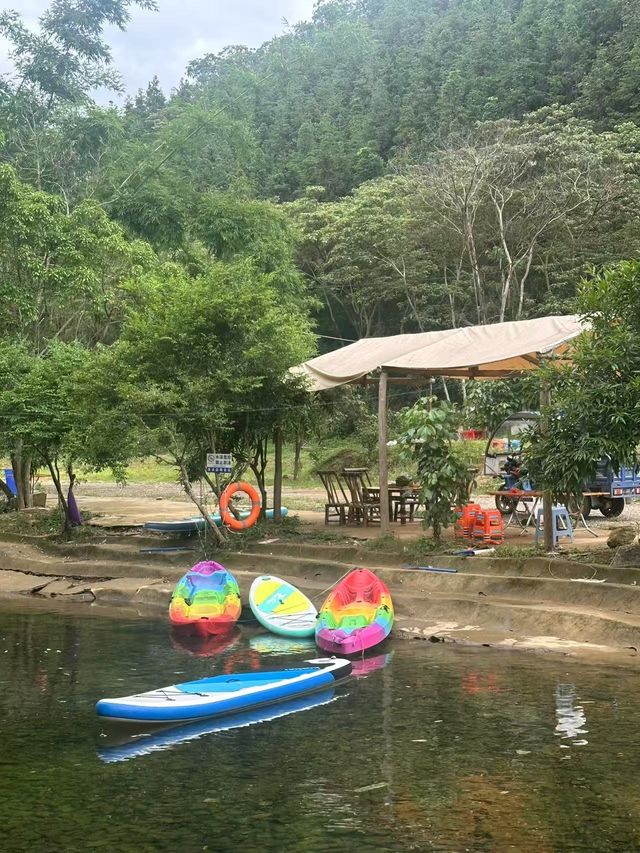 一出門就係小溪嘅民宿，邊個會唔鍾意呀！就喺惠州
