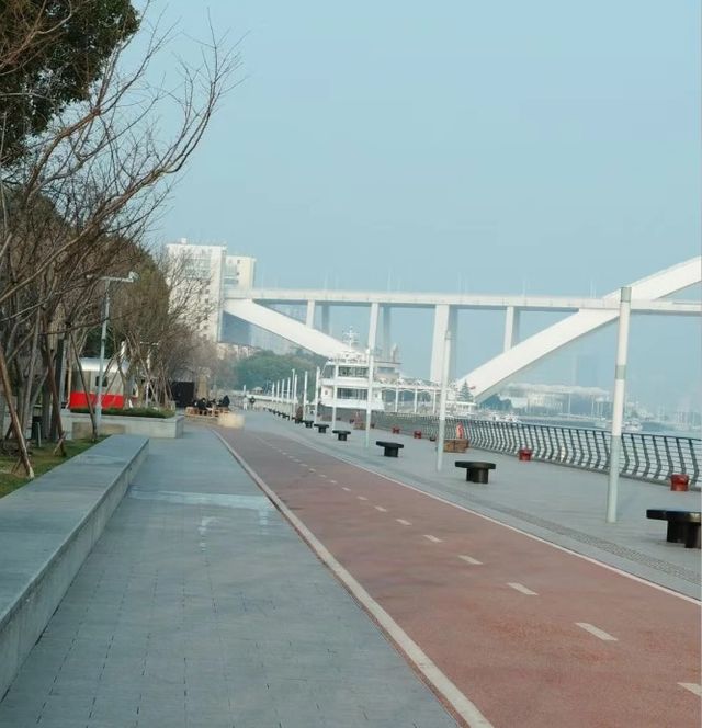 上海徐匯｜濱江與教堂嘅治癒漫遊