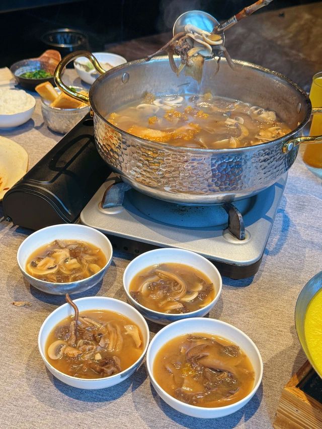 上海終於「將雲南搬入市中心」嘅Bistro啦！