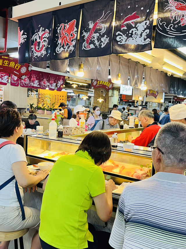 🍵Sipped Tea, Time-Traveled: A Slow Day in Dadaocheng