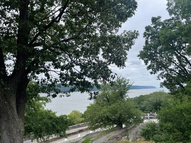 Smooth Visit to the Cloisters