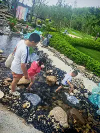 宜興窯湖小鎮兩天一晚，小鎮溯溪踩水水世界