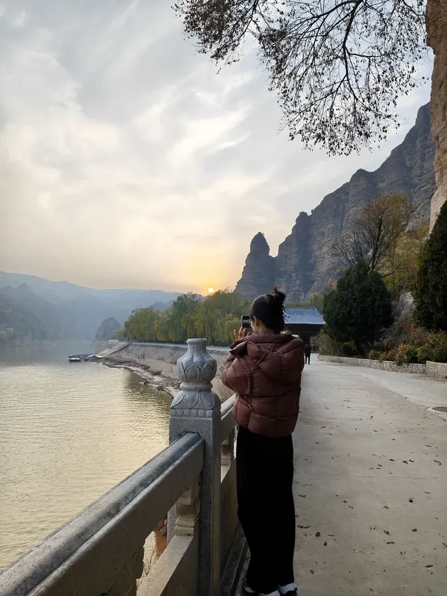 冬季蘭州旅遊|石窟中的百科全書|炳靈寺 冬季蘭州旅遊|石窟中的百科全書|炳靈寺