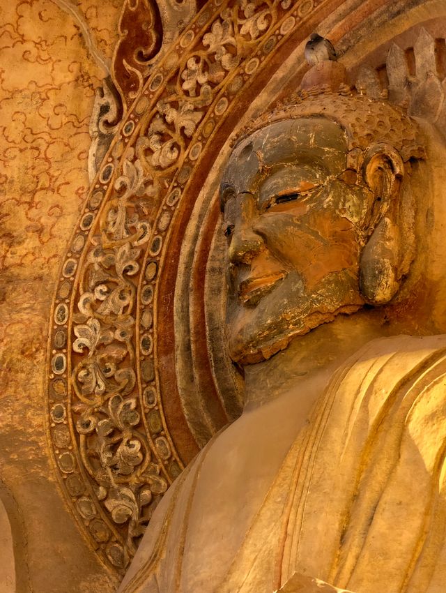 千年石刻佛光打卡 千年石刻佛光打卡