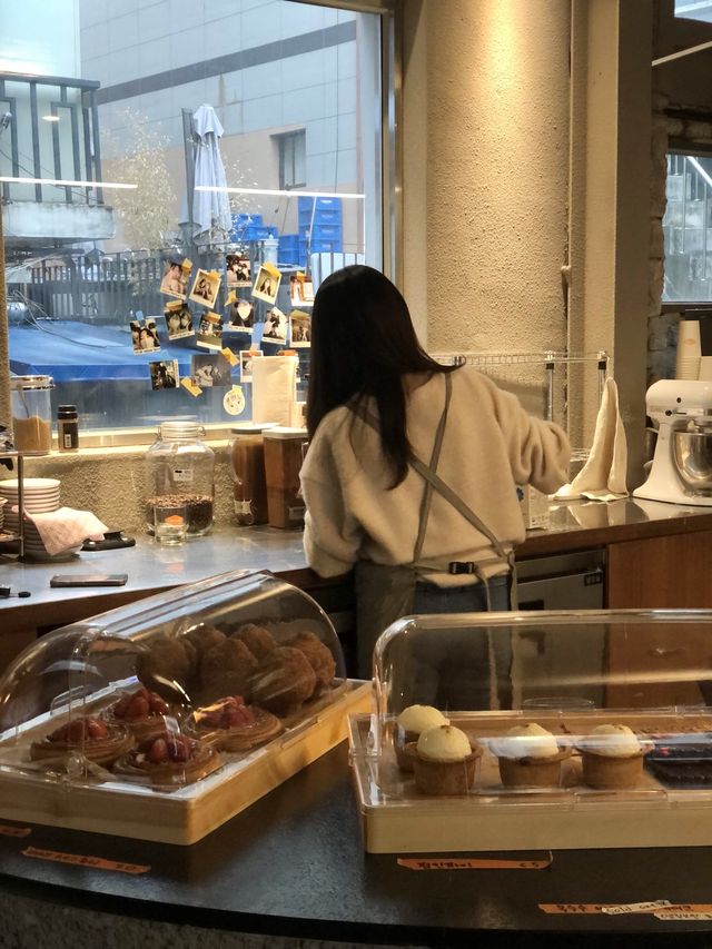 펌킨파이가 맛있는 주택 개조 카페 송리단길 ‘컴오프’ 🎃