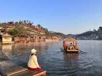 บ้านรักไทย-สักครั้งในชีวิต สัมผัสกับบรรยากาศที่นี่