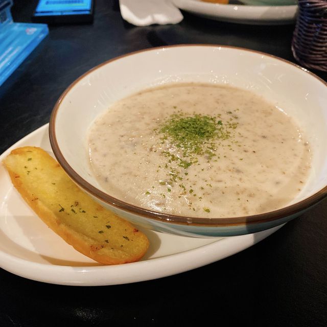 新加坡CP值奇高的西餐廳🍴Collins🍕🥤