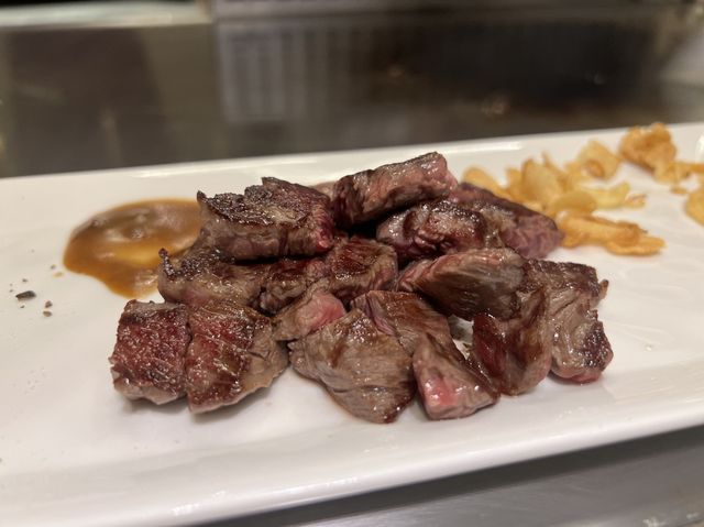 台中夏慕尼文心店｜和牛套餐，麵包、櫻花蝦炒飯可以續點