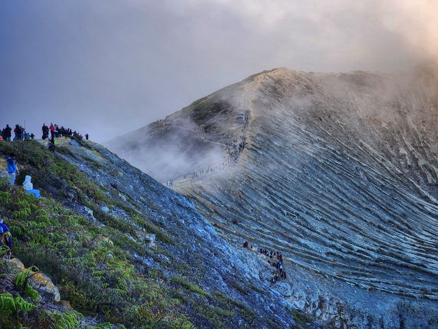 ‘Kawa Ijen’-the world's largest acidic volcano