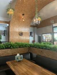 เวคอัพ คาเฟ่ - ทางไปสะพานหิน