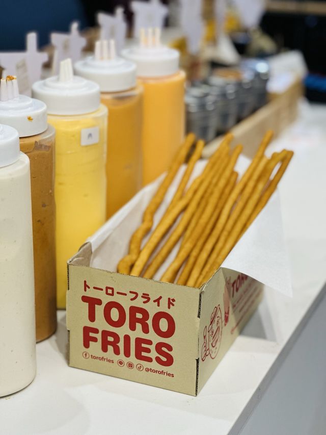 😘✨TORO fries👍🏻with colourful sauces💕💖✨