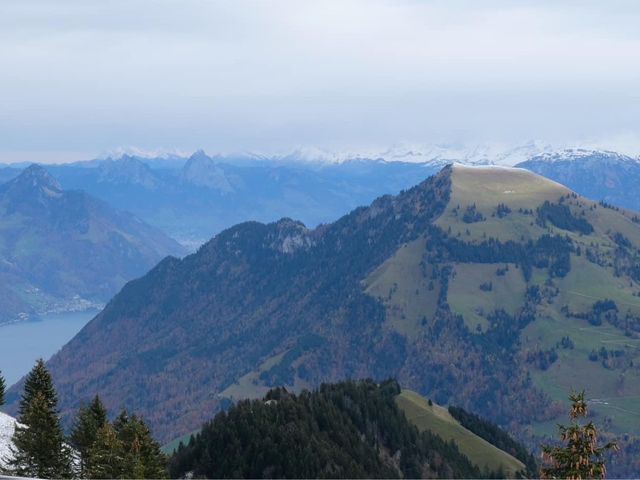 Discover amazing autumn in Stanserhorn 1898m