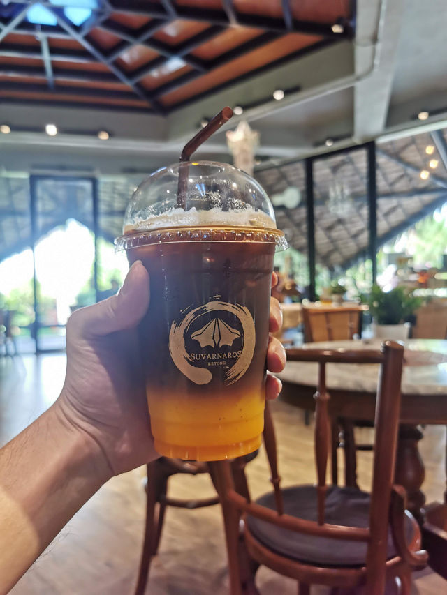 泰國勿洞 Sunvara Rasa 咖啡館