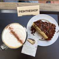 弘大南延洞 Pie In The Shop 