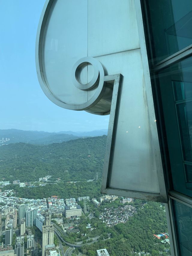 台湾　台湾観光　台北101展望台からの景色は圧巻！