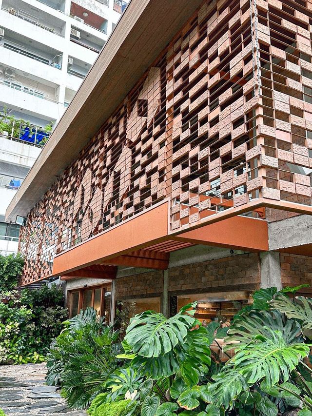 Nana Coffee Roasters Ari | ร้านกาแฟเจ้าเด็ด