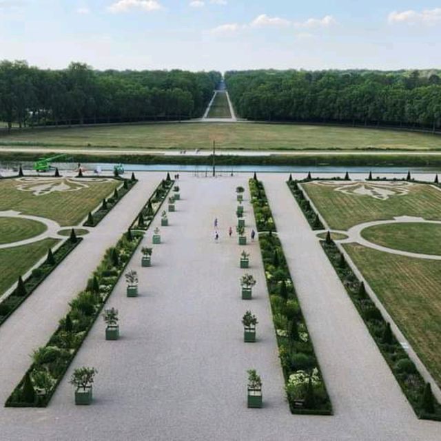 Majestic Medieval Residences In Chambord