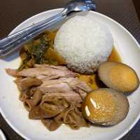 ข้าวขาหมูพ.4 ร้านอร่อยติดอันดับมิชลินไกด์