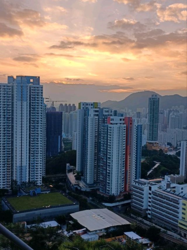 黃昏下的【平山】,果然與衆不同,好靚呀!