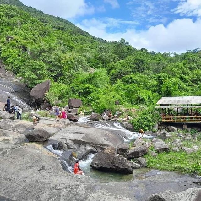 Zin Kyaik waterfall 💦 🍃🌳