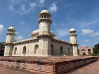 Tomb of I'timād-ud-Daulah-Baby Taj of Agra
