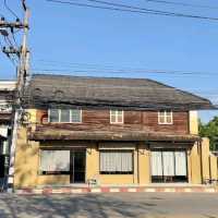 ขจี คาเฟ่ที่ได้ความรู้สึกอบอุ่น 