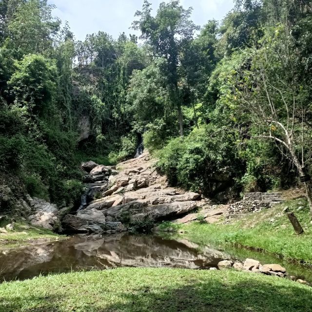 Huai Kaeo Waterfall 
