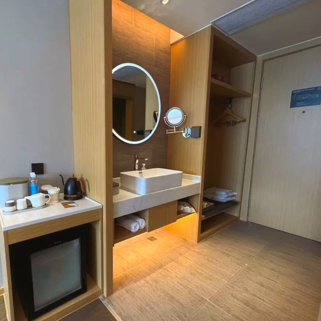 深圳高質酒店-深圳羅湖萬象城亞朵酒店