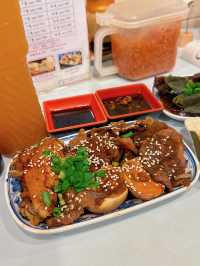 秋冬最鍾意就係食湯餃/湯麵，今晚同朋友揀左人氣大熱既「豐信餃子店」，晚市時間超受歡迎，大排長龍，大家想食鮮味十足既餃子，記得早d 黎攞位啦～