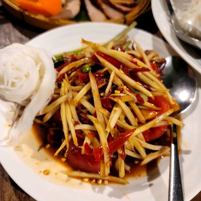 콘깬공항과 가까운 타이맛집Tumkratoei Sagate
