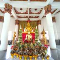 タイ寺院!? ワットブローンアーカート