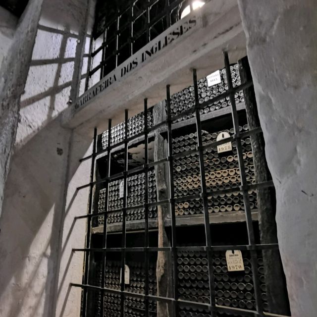 去到 Porto 區點可以唔去參觀酒廠
