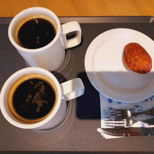 An excellent fine cafe at Shin Heung market, HB01