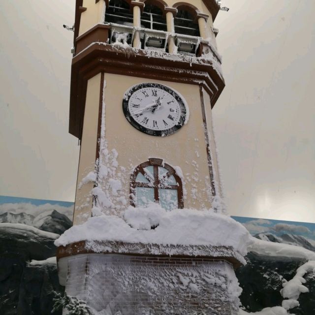深圳觀瀾都有得玩雪 卡魯冰雪世界